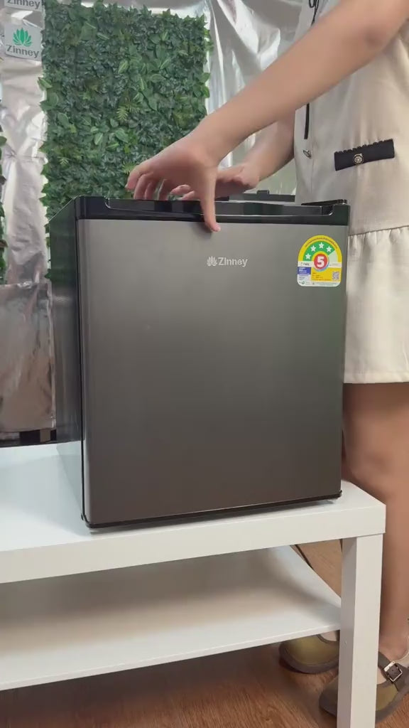Zinney ตู้เย็นมินิบาร์ ขนาด 1.7Q/46L คิว รุ่น DF1-07 ประหยัดพลังงาน & Quiet Operation เงิน